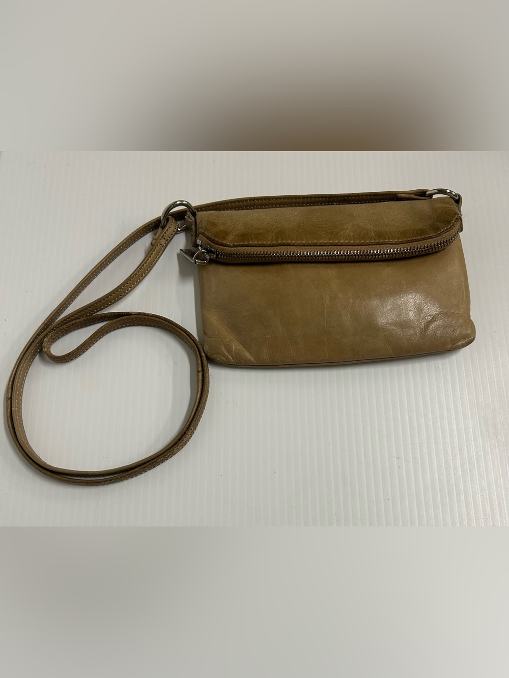 Hobo International Leather Crossbody Bag Tan Zipper Flap over Thin Strap